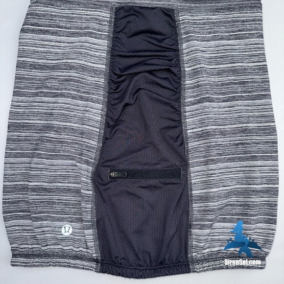 1038 lululemon Run: Light Up Striped Tank - Size 6 - Black/Gray/White - Picture 9 of 15